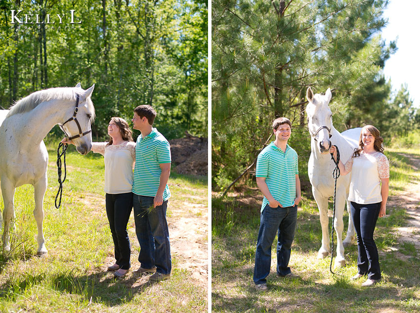 engagement photos with horse