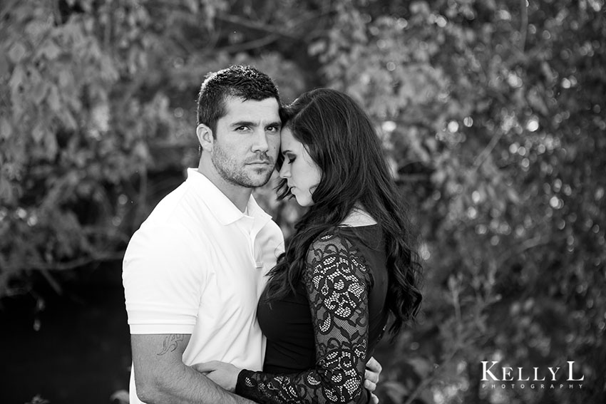 engagement photo in black and white