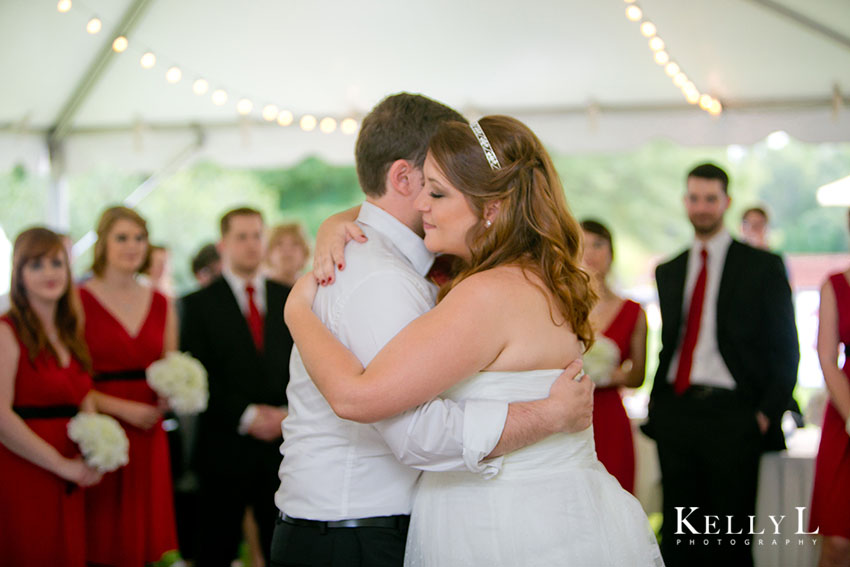 first dance under tent