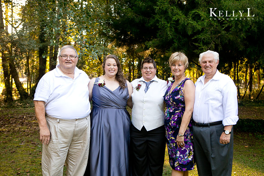 photo with bride's parents