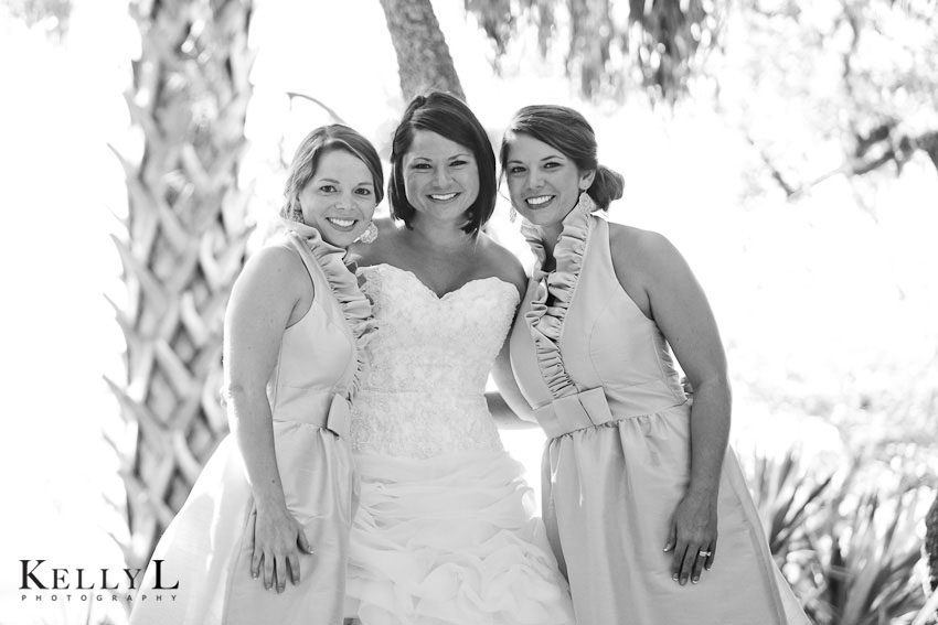 bride with sisters