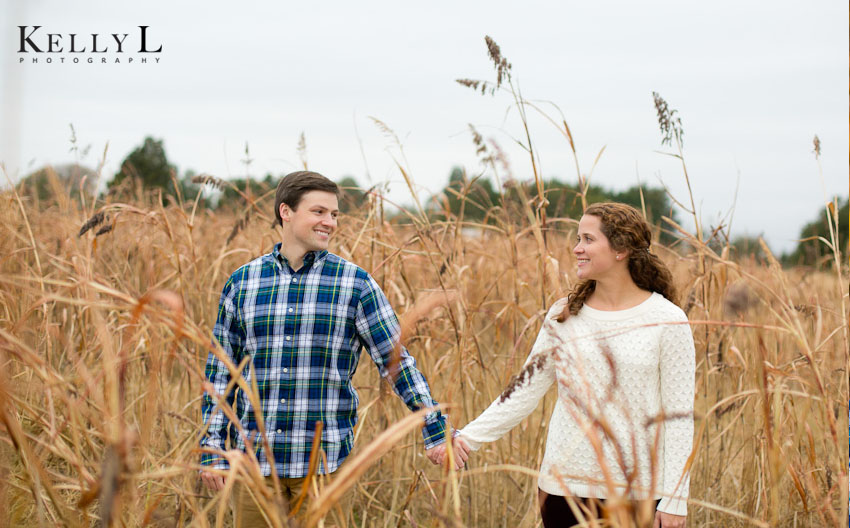 engagement photos in a field