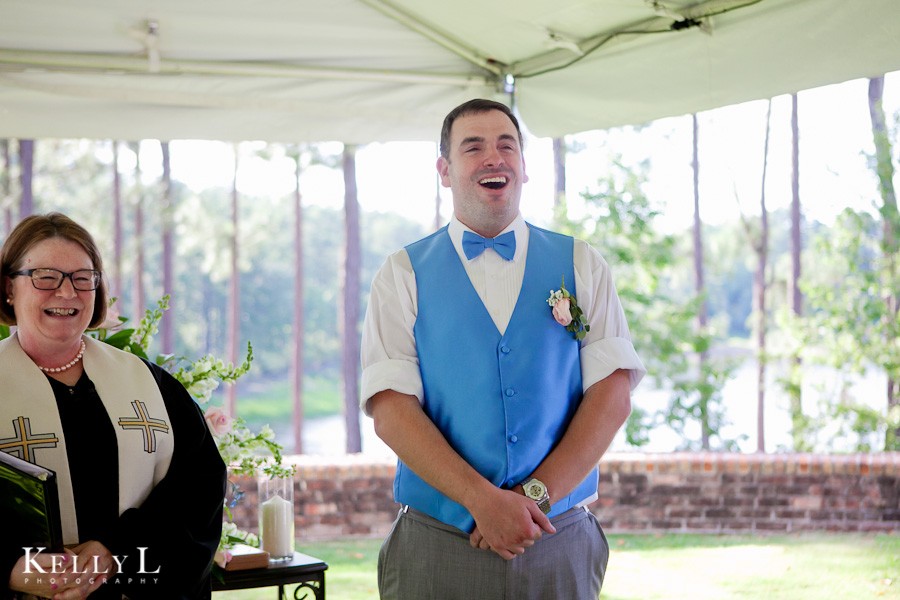 groom's reaction when he sees bride walking down aisle