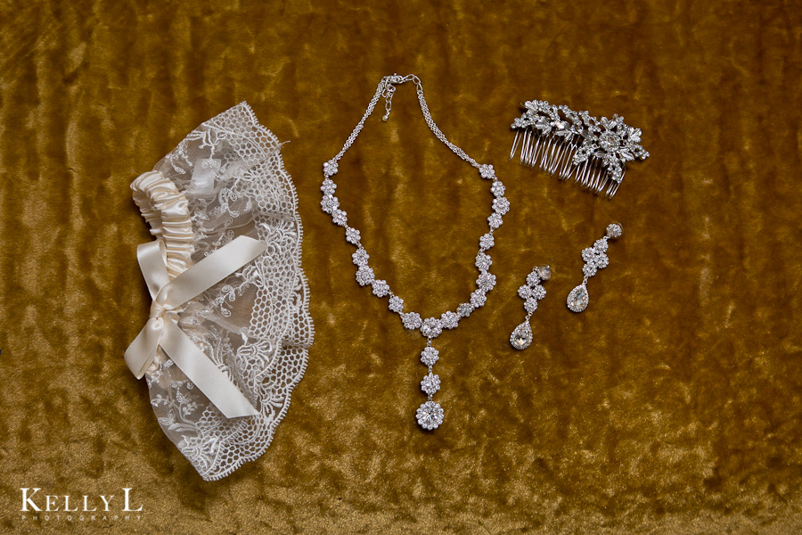 bride's jewelry and garter