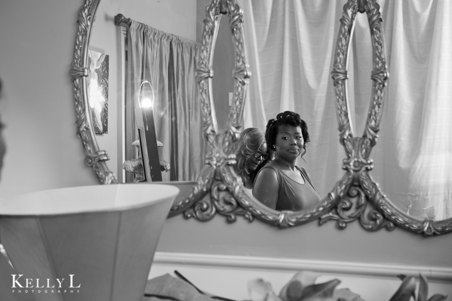 bride getting ready at jasmine house
